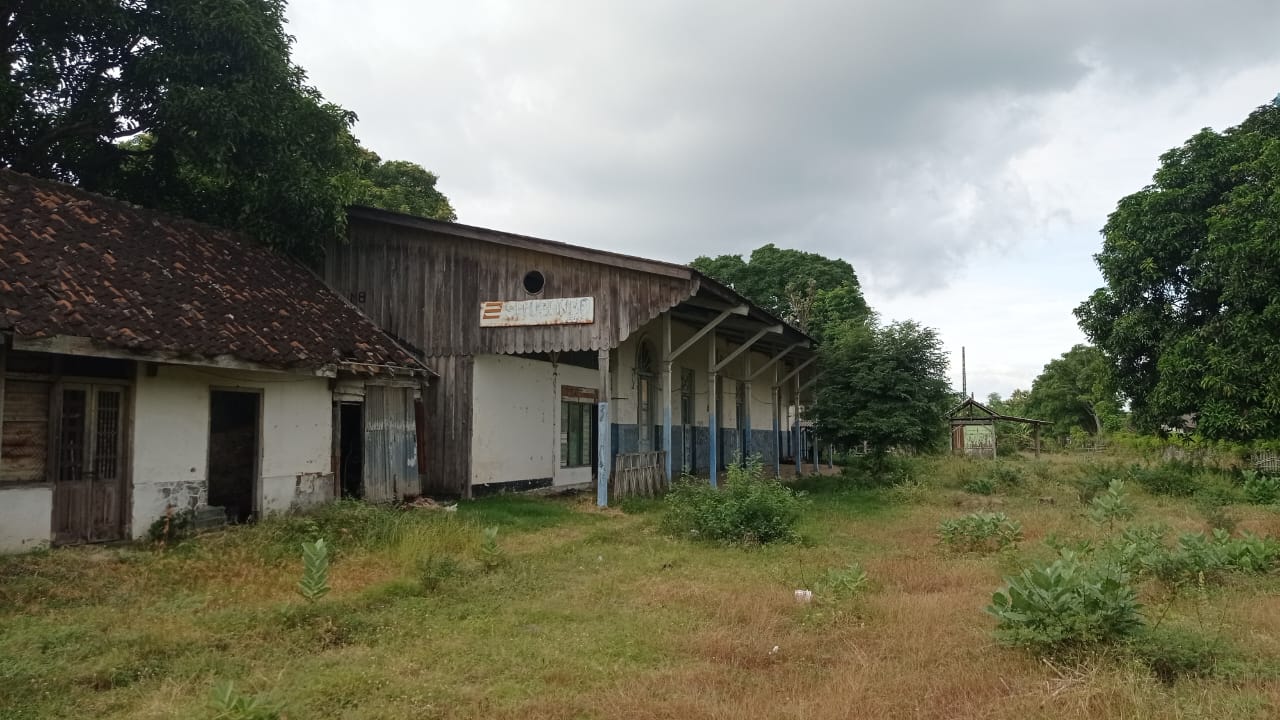 Stasiun Situbondo, Dekat Pusat Kota Santri, Kini Terbengkalai
