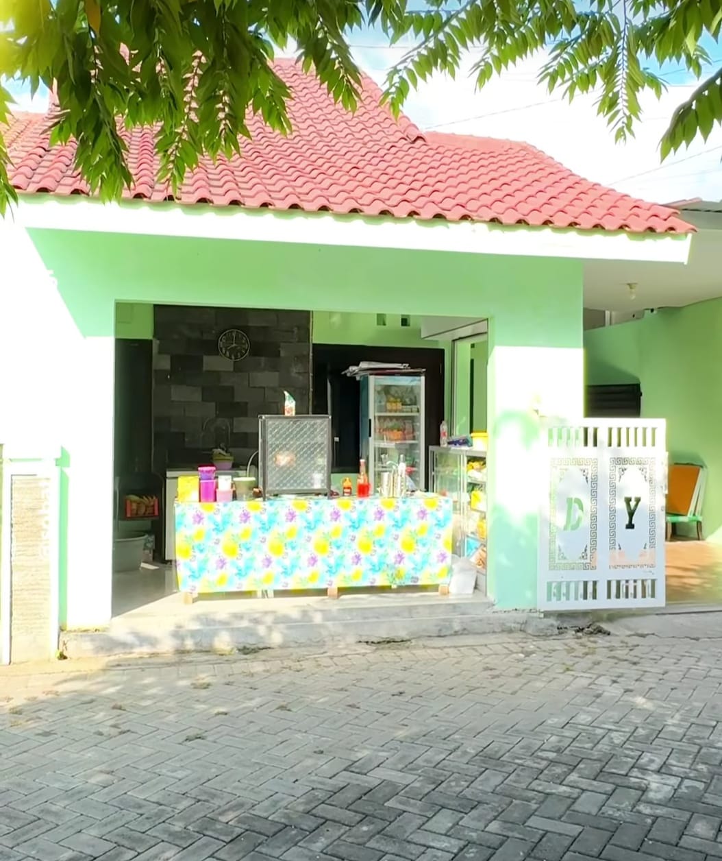 Lokasi Warung Rujak Mbak Dynasti di Perum Sobo Water Spring C17 Banyuwangi.