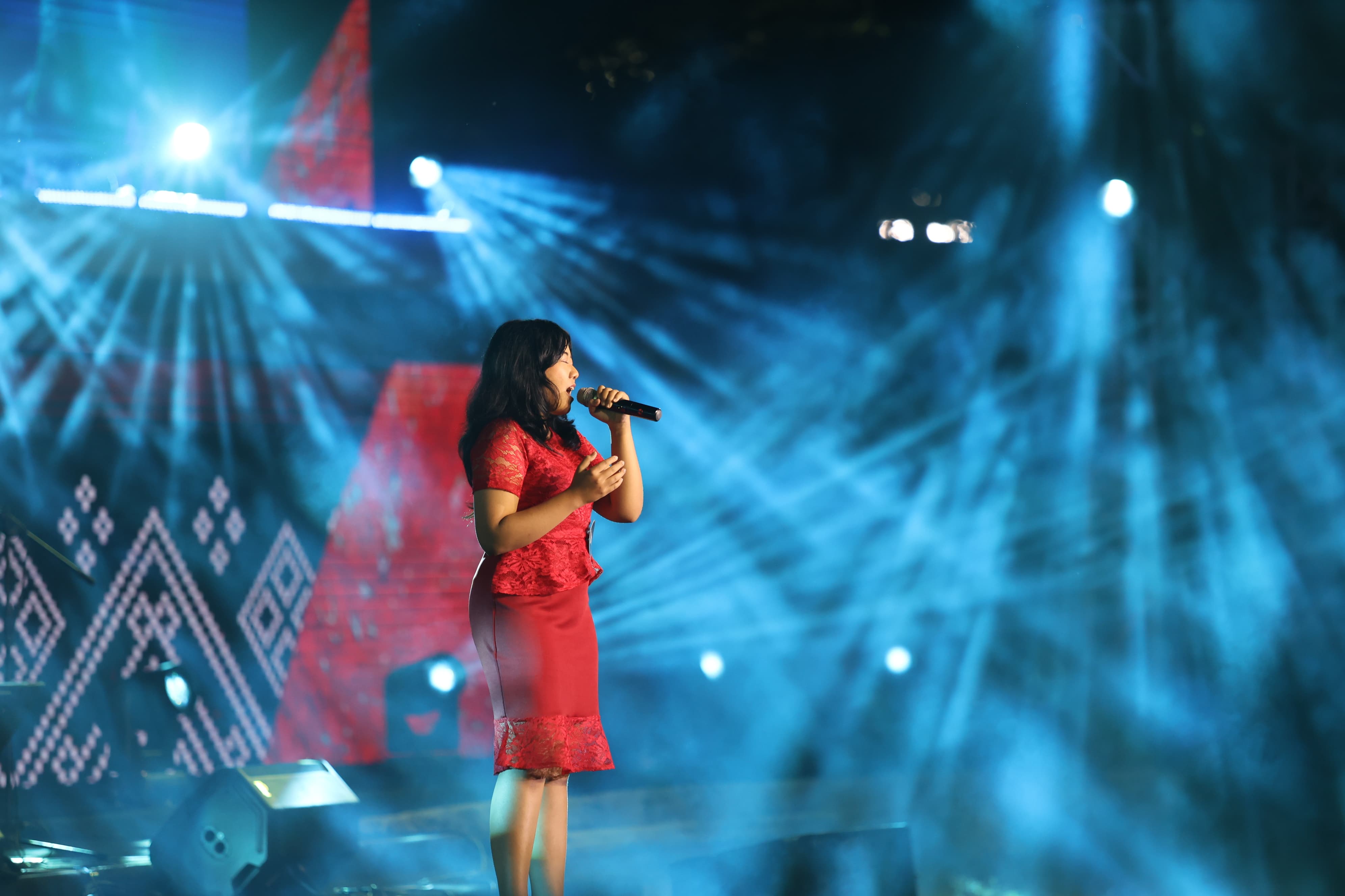 TAMPIL MAKSIMAL: Salah satu peserta Singing Competition SFC 2024.
