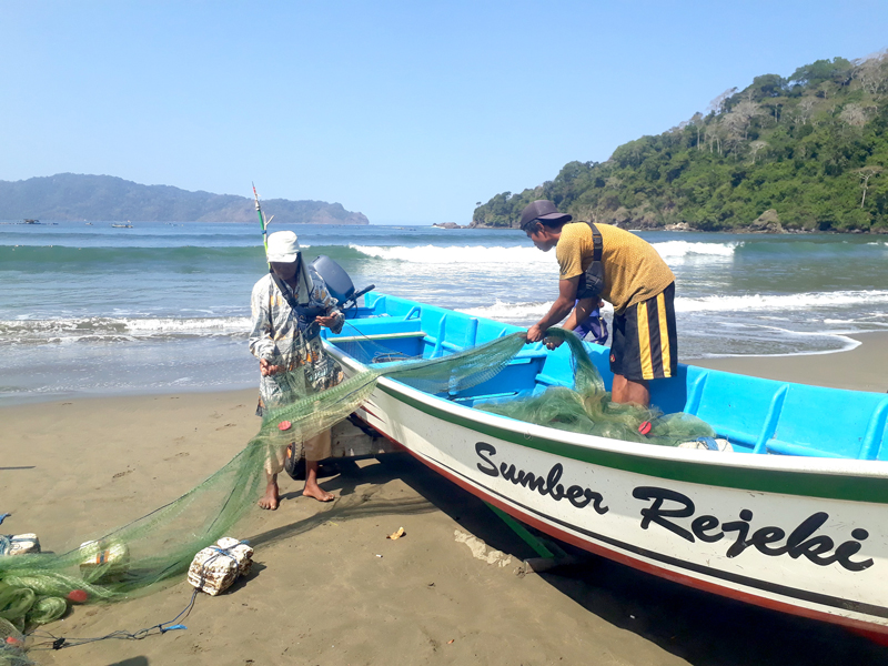 TENGAH SAMUDERA: Pulau Natal berada di tengah pantai selatan Jawa atau Samudera Indonesia