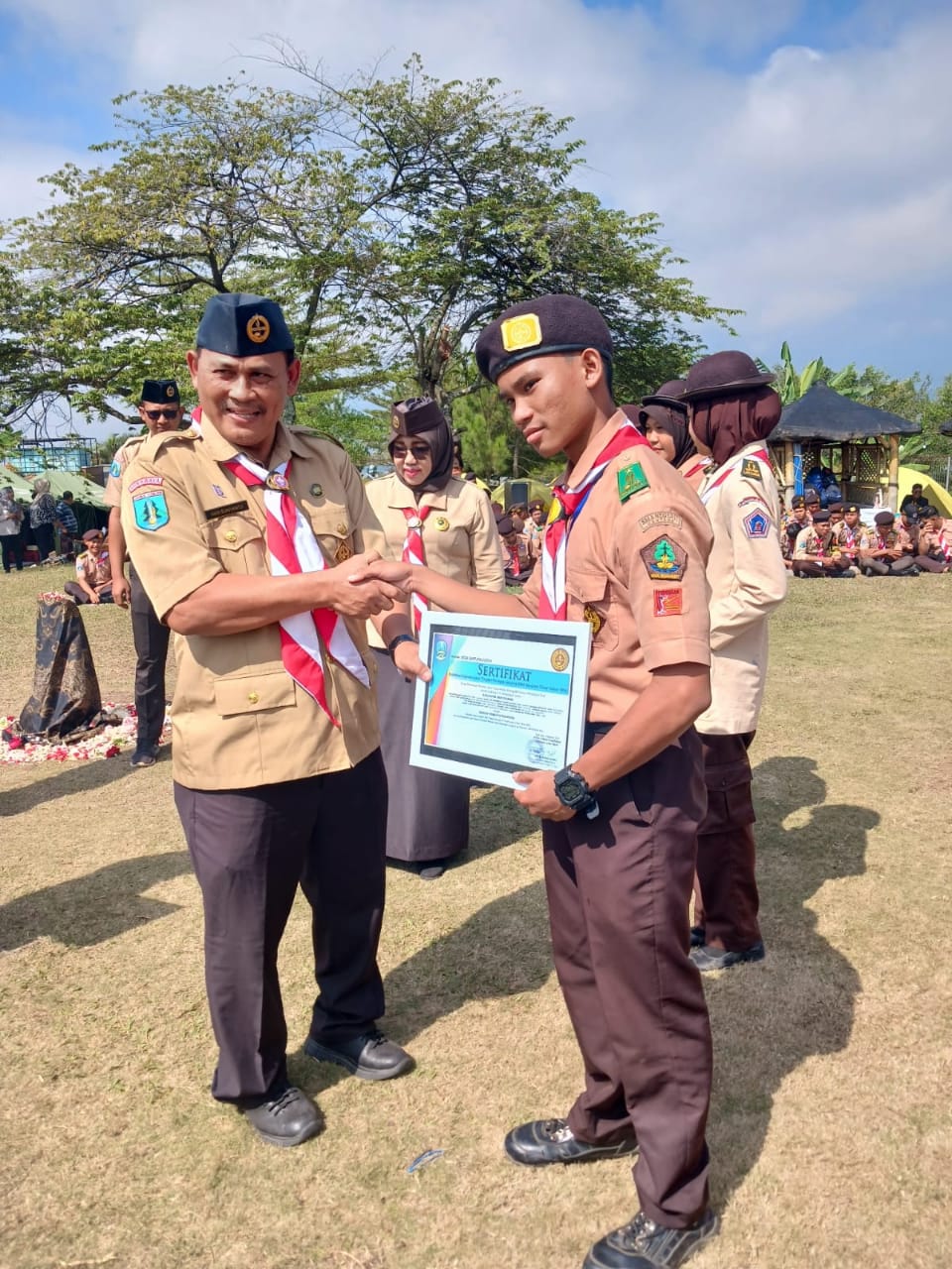 TERBAIK : Banyuwangi dinobatkan sebagai Sangga Pramuka terbaik ketiga salam kegiatan Apel Akbar di Batu Malang
