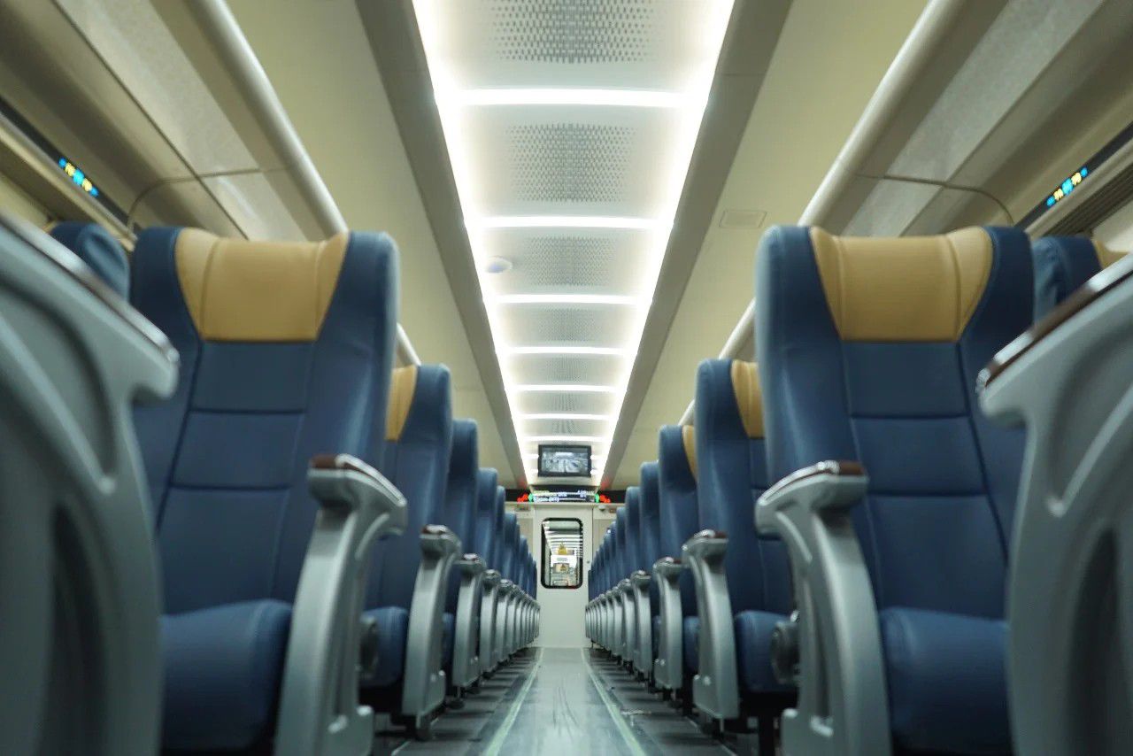 Interior kereta ekonomi new generation.