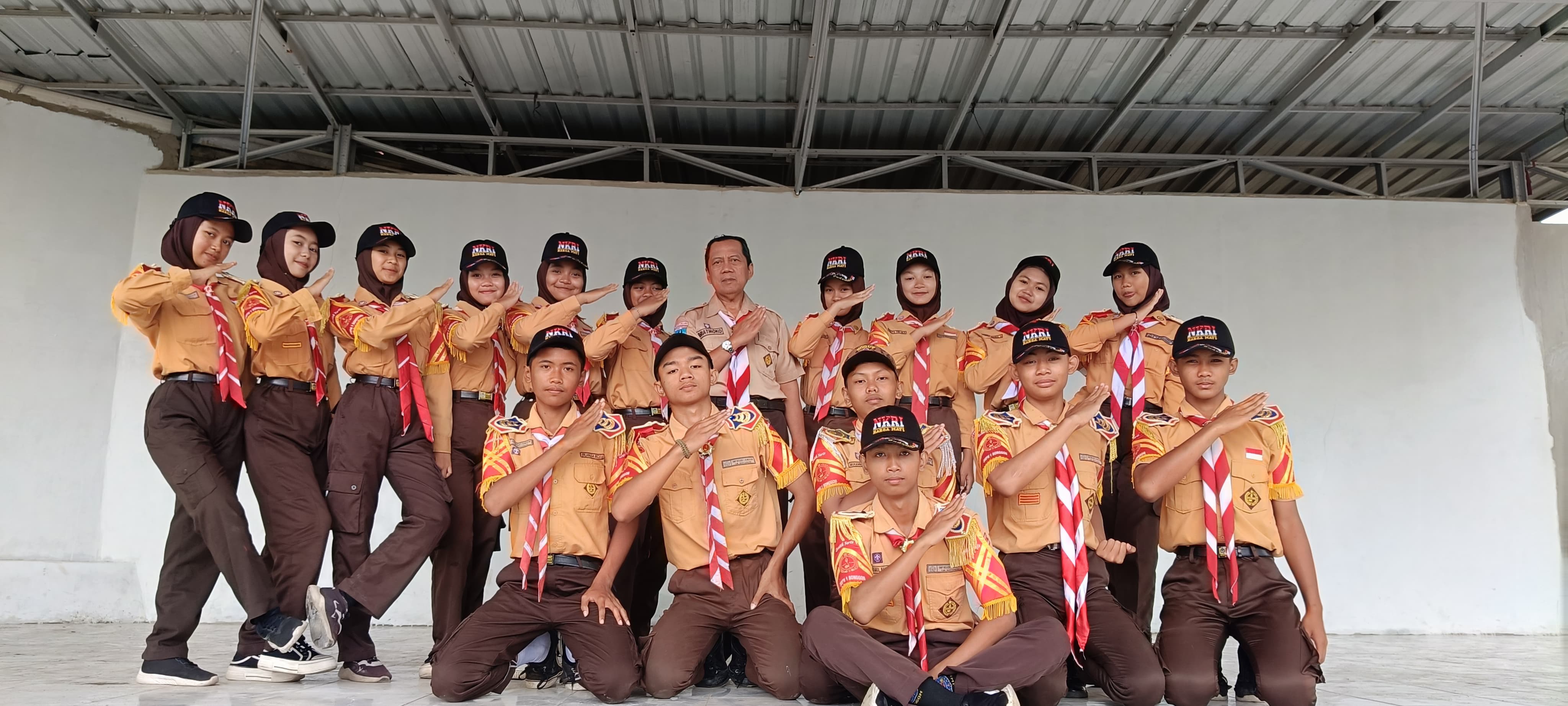 KEJUTAN : Penampilan SMPN 1 Songgon akan Menarik perhatian dan menjadi perhitungan pesera lainnya