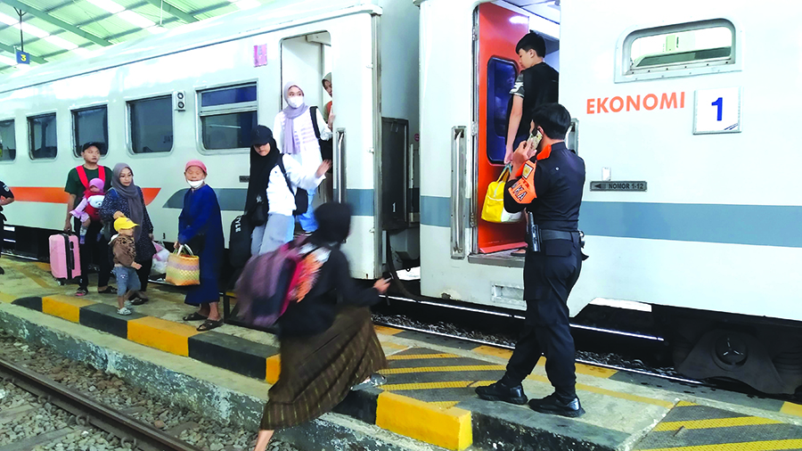 Penumpang KA di Stasiun Kalisetail, Desa/Kecamatan Sempu Banyuwangi tidak menunjukkan peningkatan Jumat (13/9).