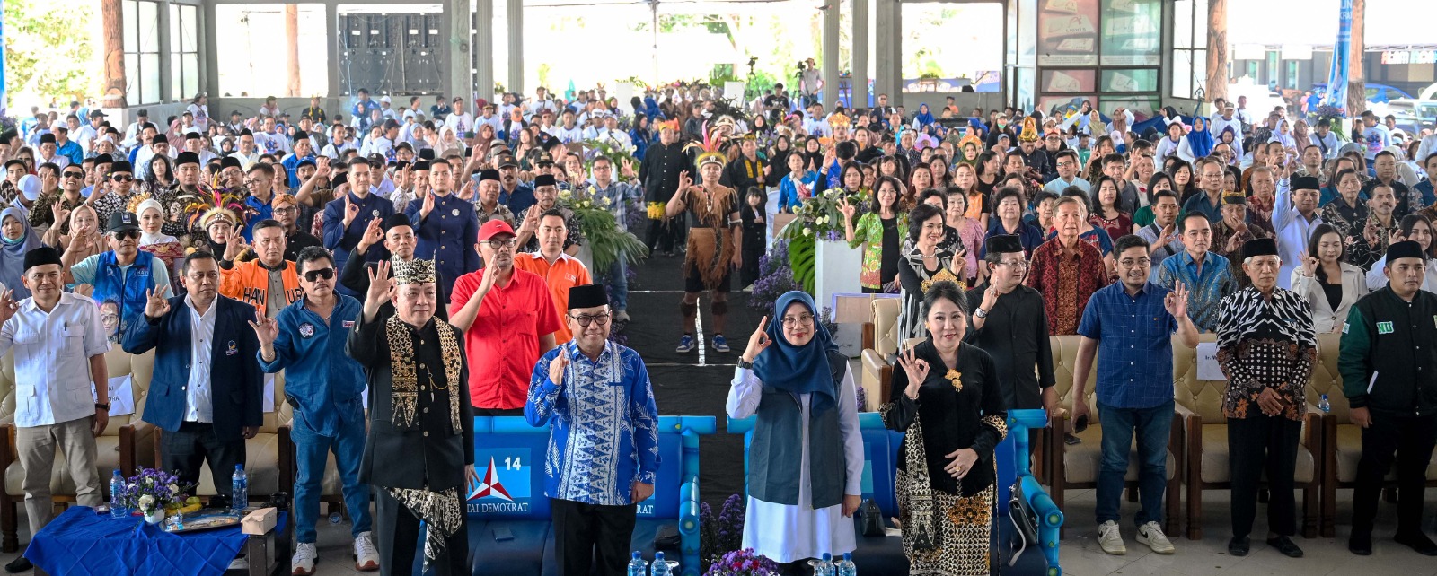 Peringatan HUT ke-23 Partai Demokrat yang berlangsung di AIL Rogojampi pada Sabtu (14/9) dihadiri ribuan kader dan simpatisan.