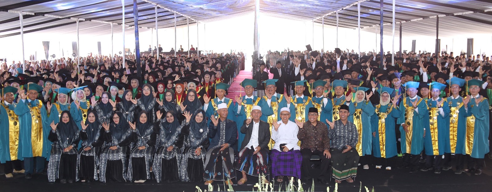 MEMBANGGAKAN: KH Hisyam Syafaat,KH Hasyim Syafaat,Dr KH M Hasan Ubaidillah,Dr KH Abdul Kholiq Syafa