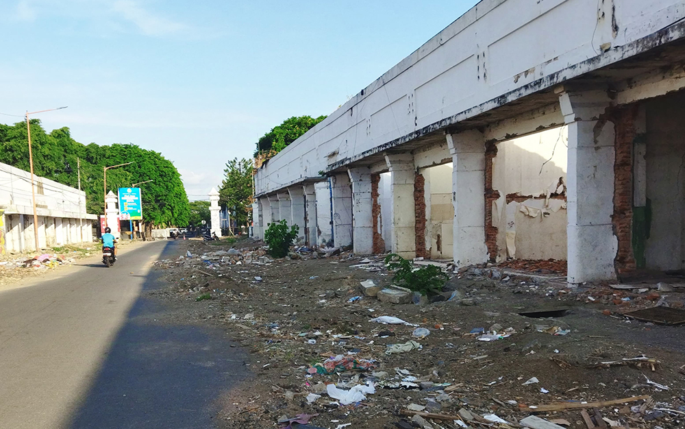 BONGKARAN: Kawasan Pasar Banyuwangi yang akan direvitalisasi, Minggu (20/10).