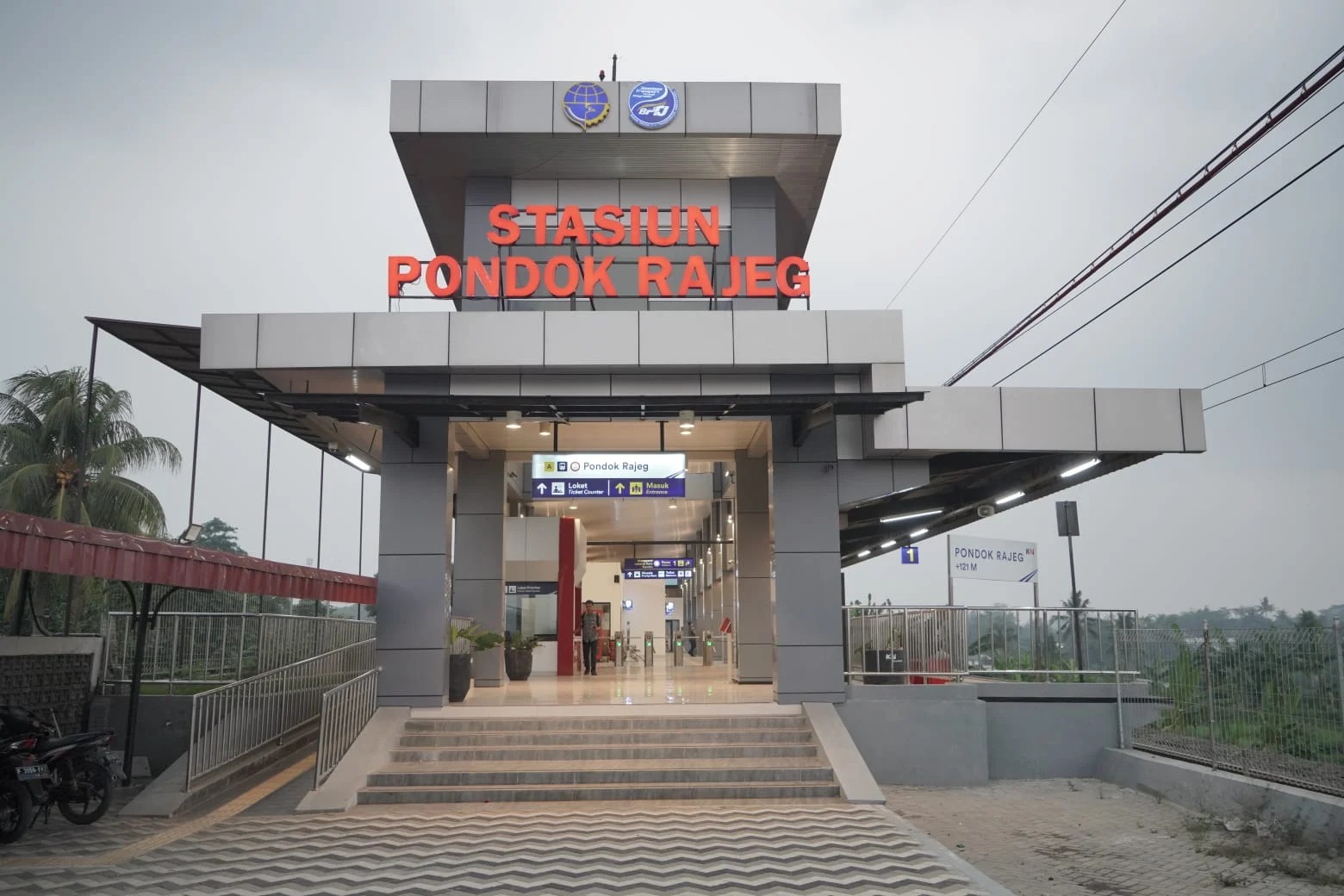 Stasiun Pondok Rajeg kembali beroperasi setelah 18 tahun non aktif.