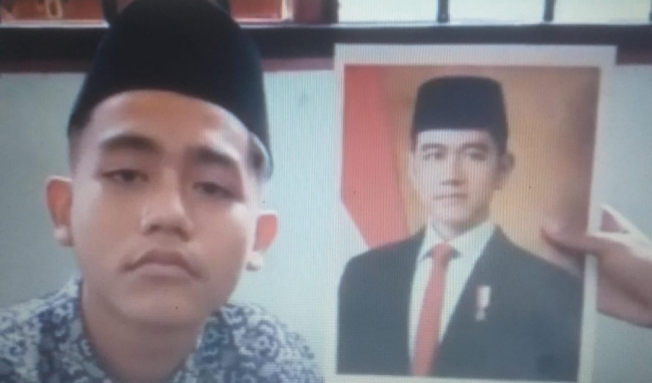 MIRIP: Seorang pelajar yang mirip dengan Wapres Gibran beredar di Media Sosial