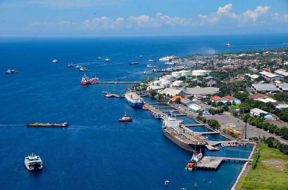 FOTO UDARA: Kawasan pelabuhan besar Tanjung Wangi di Desa Ketapang, Kecamatan Kalipuro, Banyuwangi.