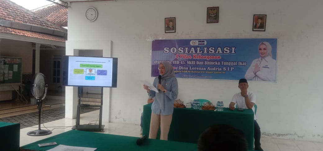 Anggota DPR RI Komisi VII Dapil Jatim III, Dina Lorenza Audria, S.I.P menggelar Sosialisasi 4 Pilar Kebangsaan di Desa Kalipait, Kecamatan Tegaldlimo, Banyuwangi, Minggu (24/11).