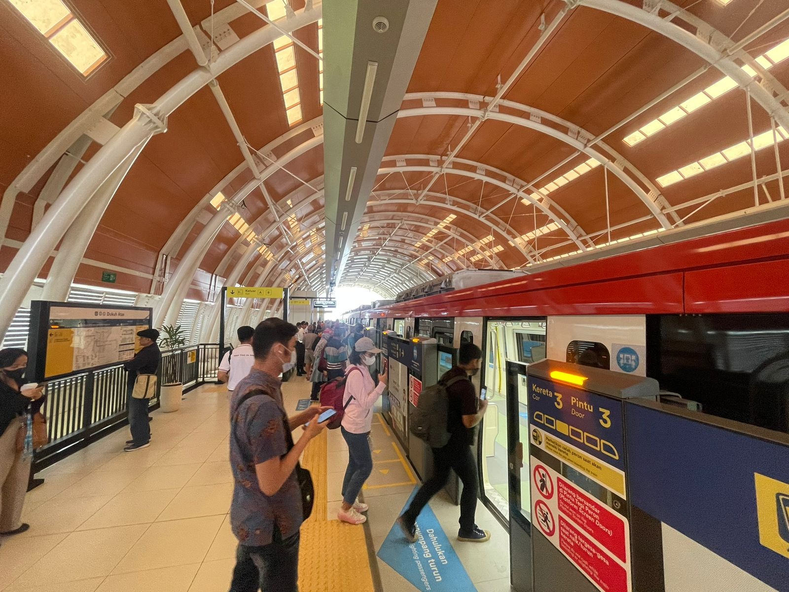 Kereta api semakin diminati masyarakat karena mendukung peningkatan kualitas udara.