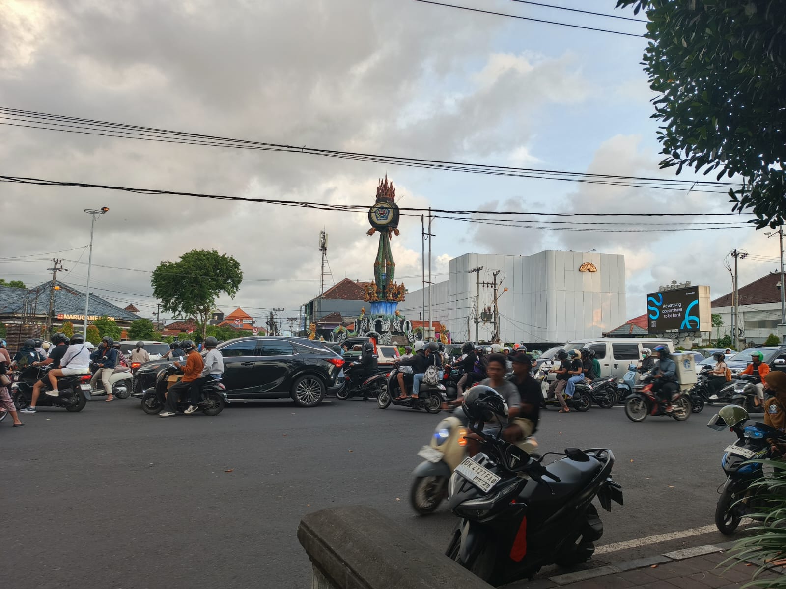 PADAT: Kondisi Jalan Teuku Umar Denpasar yang rawan menjadi salah satu titik potensi kemacetan