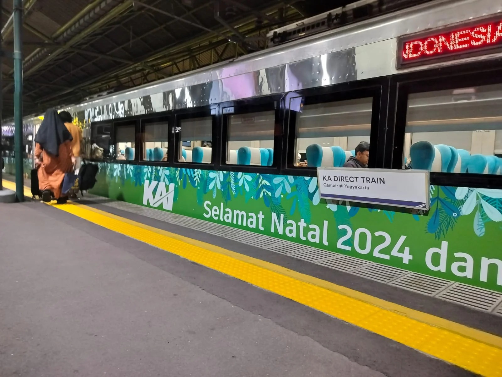 KAI mengoperasikan kembali Direct Train rute Jakarta-Semarang dan Jakarta-Yogyakarta selama libur Nataru.
