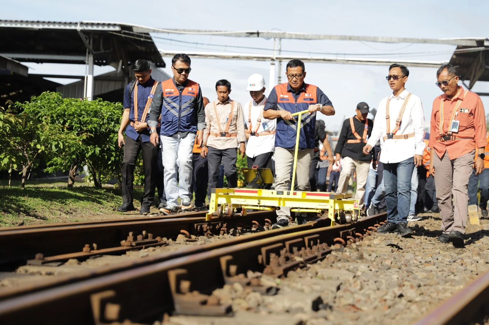 KAI menghadirkan inovasi Track Mod dan Smart Rail.