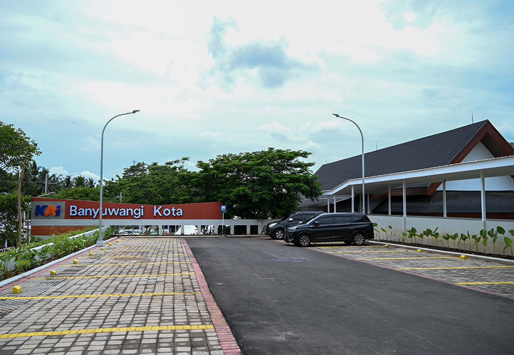PINTU GERBANG WISATA: Stasiun Kereta Api Banyuwangi Kota kini berganti wajah. Ada perluasan area parkir dan penambahan beberapa fasilitas pelengkap lainnya.