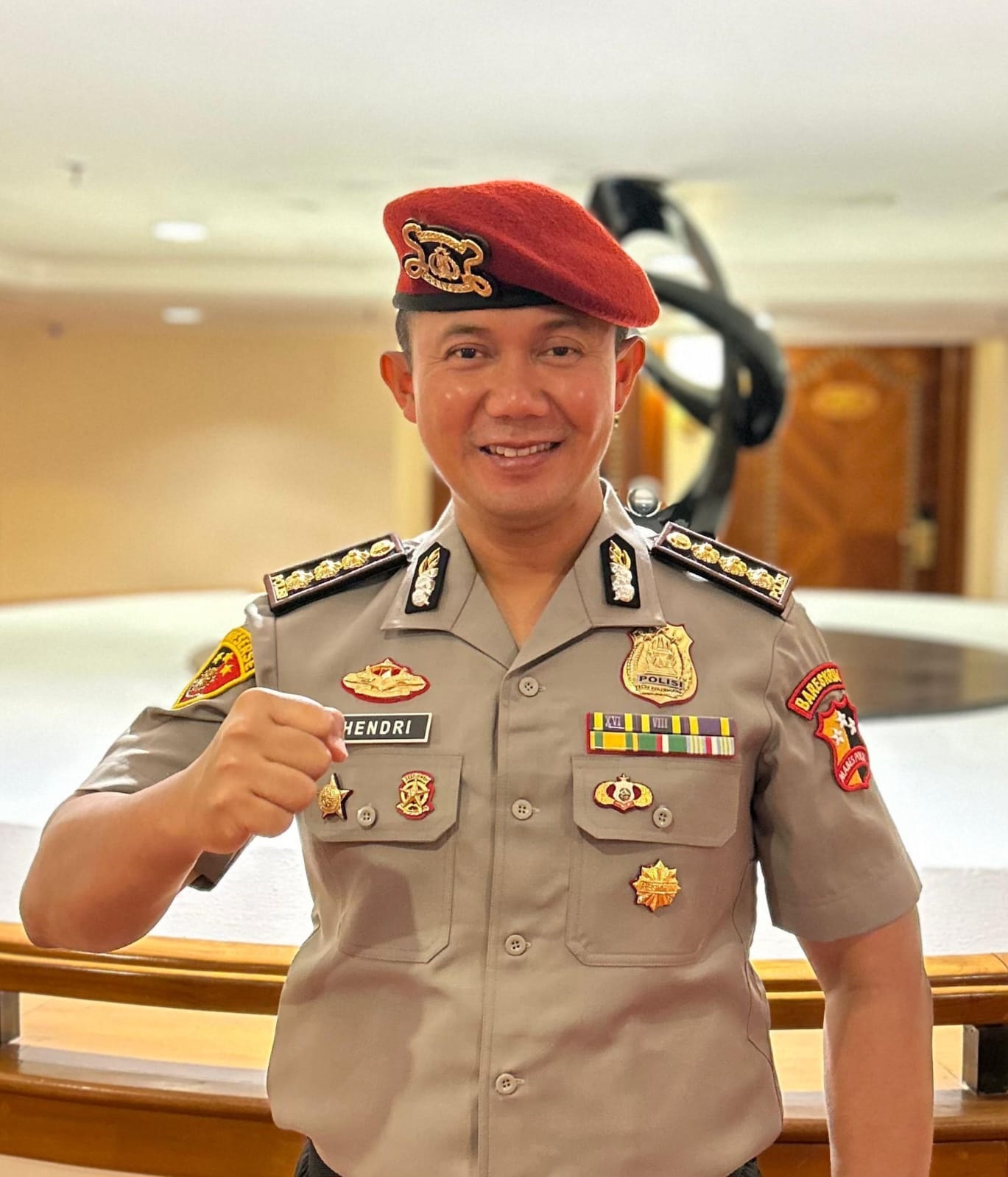 LARE OSING : Pria kelahiran Gelnmore, Kombespol Hendri Yulianto, S.I.K., M.H. saat ini bertugas di Bareskrim Mabes Polri