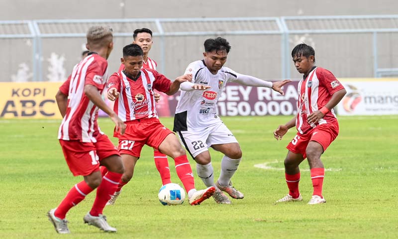 TERATAS: Persebo 1964 Bondowoso berada di puncak klasemen sementara usai kalahkan Persesa Sampang