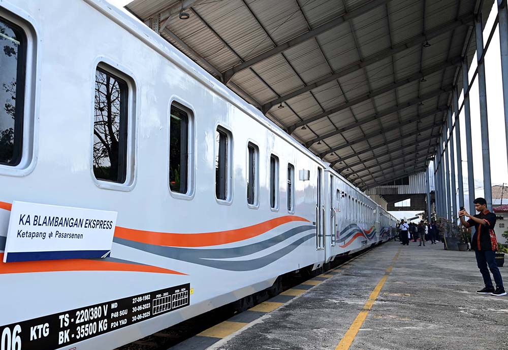 JARAK JAUH: KA Blambangan Ekspres berangkat perdana dari Stasiun Ketapang setelah perpanjangan rute KA tersebut pada Juli 2024 lalu.