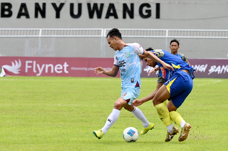 ABSEN: Empat pilar Persewangi absen akibat akumulasi kartu kuning saat bentrok versus Persebo