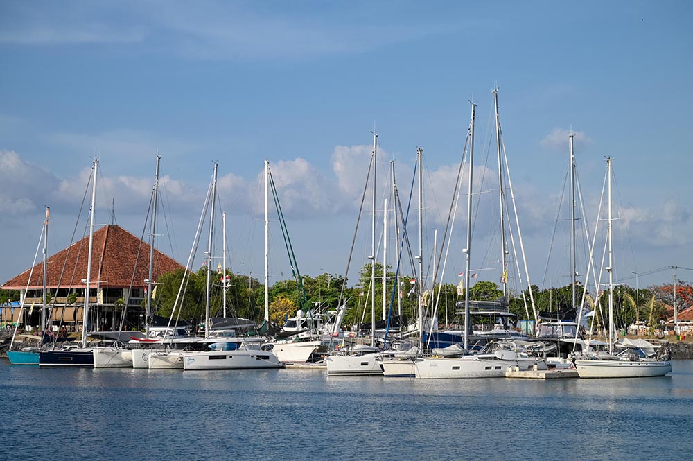 TEMPAT WISATA: Deretan kapal yacht di dermaga Pelabuhan Boom Marina Banyuwangi.