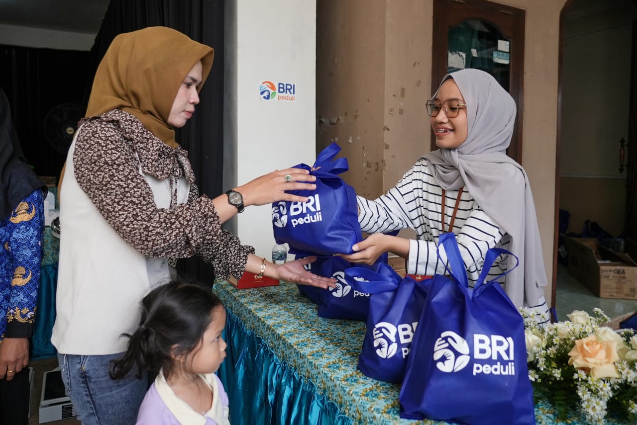 BRI Peduli menyalurkan bantuan Stunting Itu Penting untuk mendukung upaya pemerintah menekan angka stunting di Indonesia.