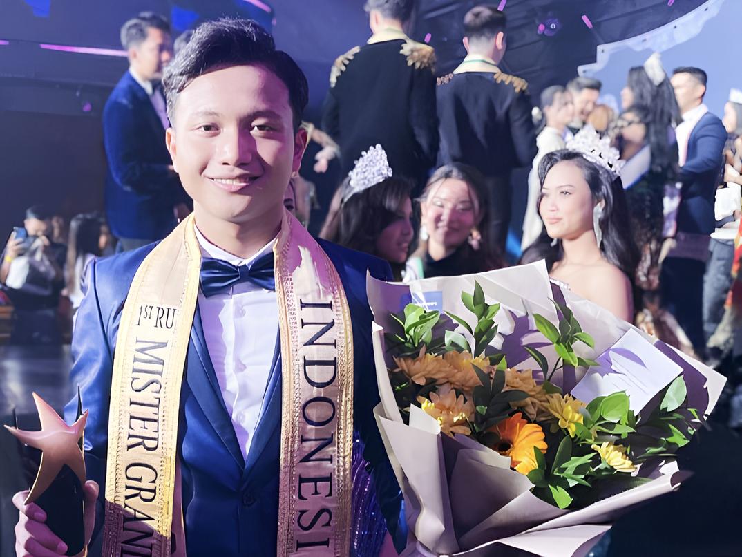 Perwakilan Banyuwangi dan Jatim, M Fathu  Rohman berhasil menyabet 1st runner up dalam ajang Mister Grand Tourism 2025 di Matra PIK Jakarta, Minggu (26/1).