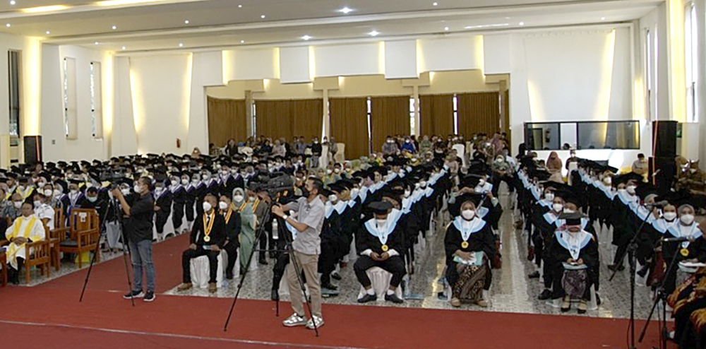 VENUE: Stikes Banyuwangi memiliki gedung serbaguna ikonik yang populer dengan sebutan Gelora Bung Kardjo.