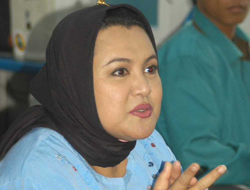 SEMASA HIDUP: Hj. Emilia Contessa di kantor lama Jawa Pos Radar Banyuwangi, Jl Yos Sudarso 89 C Banyuwangi.