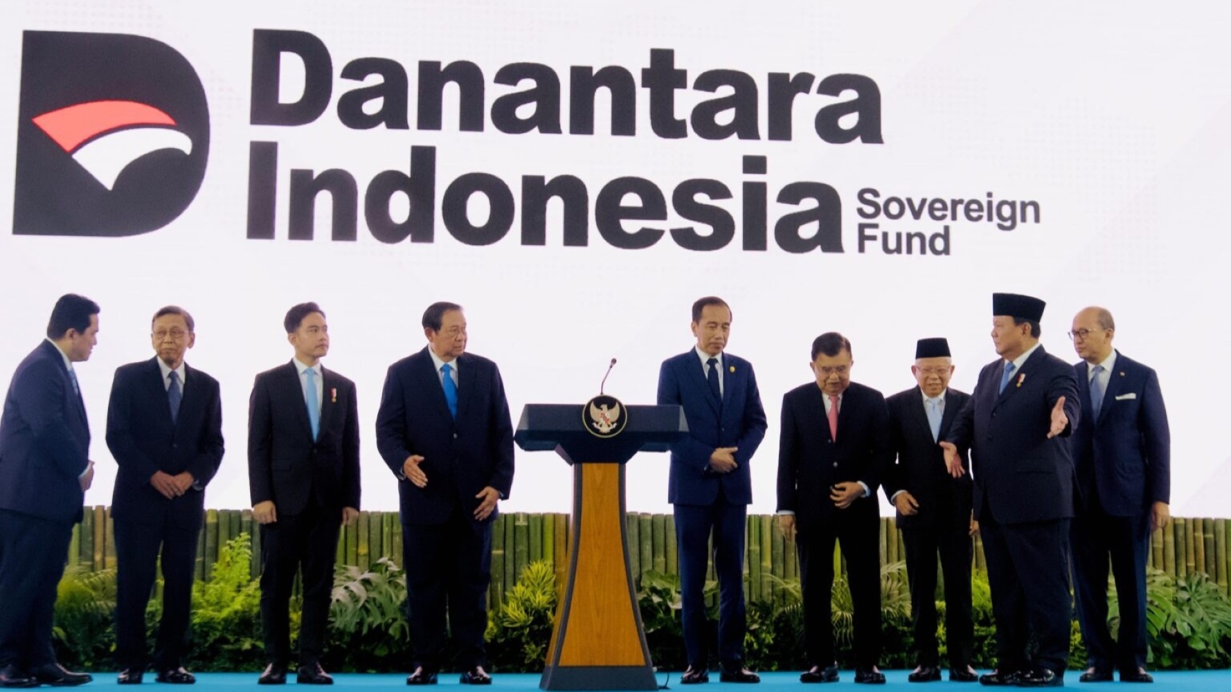 Presiden Prabowo Subianto resmi meluncurkan Badan Pengelola Investasi Daya Anagata Nusantara (Danantara) di Halaman Istana Kepresidenan Jakarta, pada Senin (24/2).