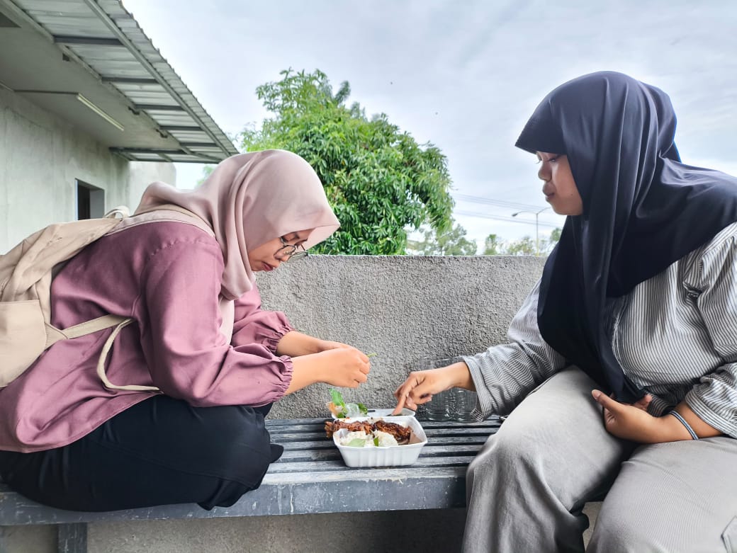 MITOS ATAU FAKTA: Makan banyak saat sahur dianggap bisa membuat seseorang kebal lapar saat puasa Ramadan