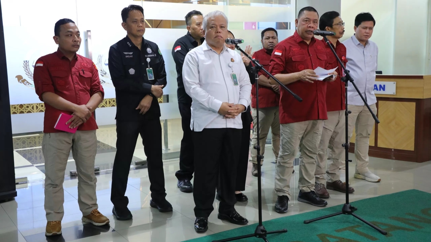 Direktur Penyidikan JAM Pidsus Kejagung Abdul Qohar menjelaskan perkembangan penanganan kasus dugaan korupsi tata kelola minyak mentah dan produk kilang PT Pertamina.
