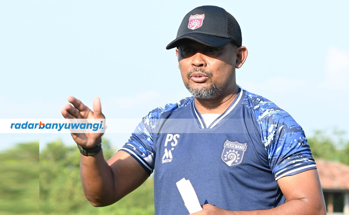 Purwanto Suwondo, pelatih Persewangi.