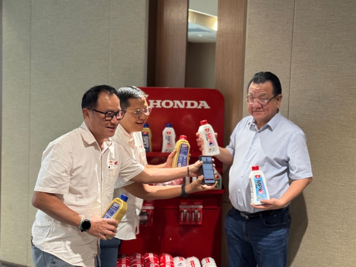 MPM Honda Jatim menghadirkan layanan spesial bagi pengguna sepeda motor Honda guna memastikan perjalanan mudik yang aman dan nyaman.