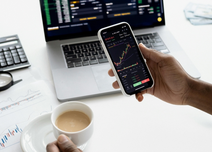 Bagi pemula yang ingin terjun ke dunia investasi saham, pasti sering mendengar istilah IHSG.