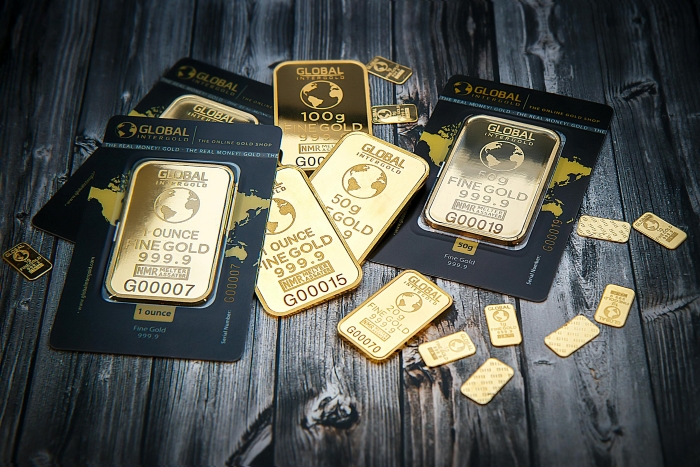 Harga emas selalu menjadi perhatian para investor dan masyarakat karena pergerakannya yang dinamis.