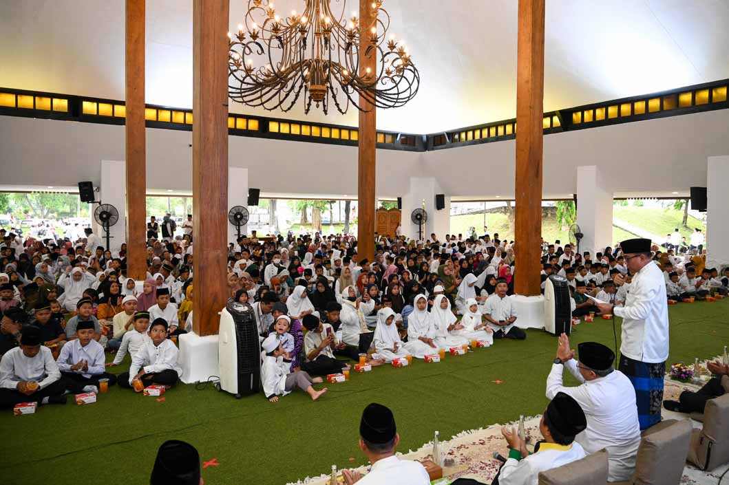 Wabup Mujiono menyampaikan apresiasi kepada Baznas Jatim dan Baznas Banyuwangi atas kontribusi menyukseskan program pemkab.