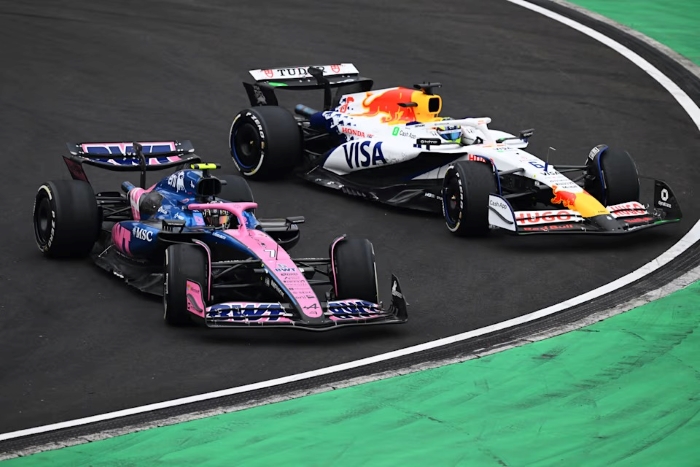 Harapan besar Racing Bulls di Grand Prix Tiongkok pupus setelah strategi dua pit stop yang mereka pilih berujung pada kegagalan meraih poin.