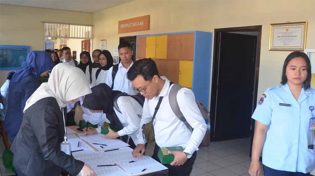 Penerimaan guru pamong tahun lalu. (Foto: Facebook/SMA Taruna Nusantara)