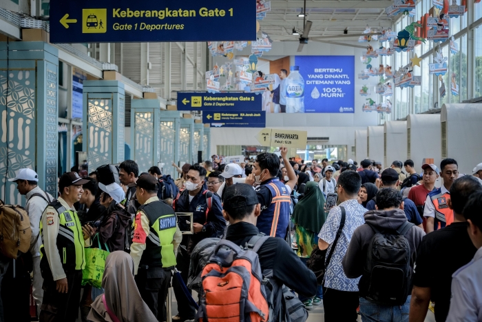 Mudik Lebaran 2025 mencatat Stasiun Pasar Senen sebagai stasiun tersibuk dengan jumlah keberangkatan tertinggi.