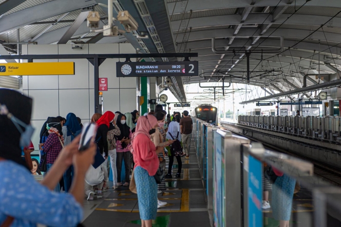 PT MRT Jakarta (Perseroda) memastikan layanan transportasi ini tetap berjalan normal sepanjang 28 Maret hingga 7 April 2025.