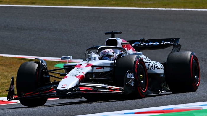 Max Verstappen mengaku menghadapi tantangan berat pada hari pertama Grand Prix Jepang di Suzuka.