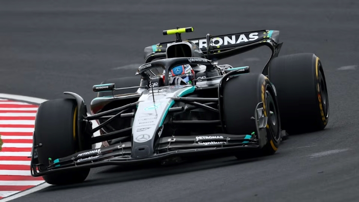 Kimi Antonelli jalani musim debut F1 bersama Mercedes sambil berjuang menyelesaikan ujian sekolah terakhirnya di tengah jadwal padat.