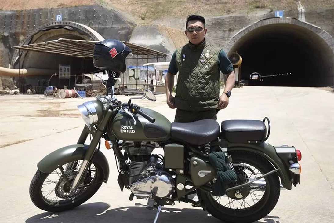 Royal Enfield Classic 500 Battle Green milik Ridwan Kamil yang disita KPK. (Radar Lawu)