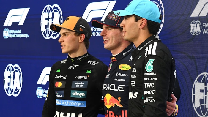 Max Verstappen rebut pole position GP Arab Saudi usai kalahkan Oscar Piastri dengan selisih tipis 0,010 detik dalam kualifikasi dramatis.