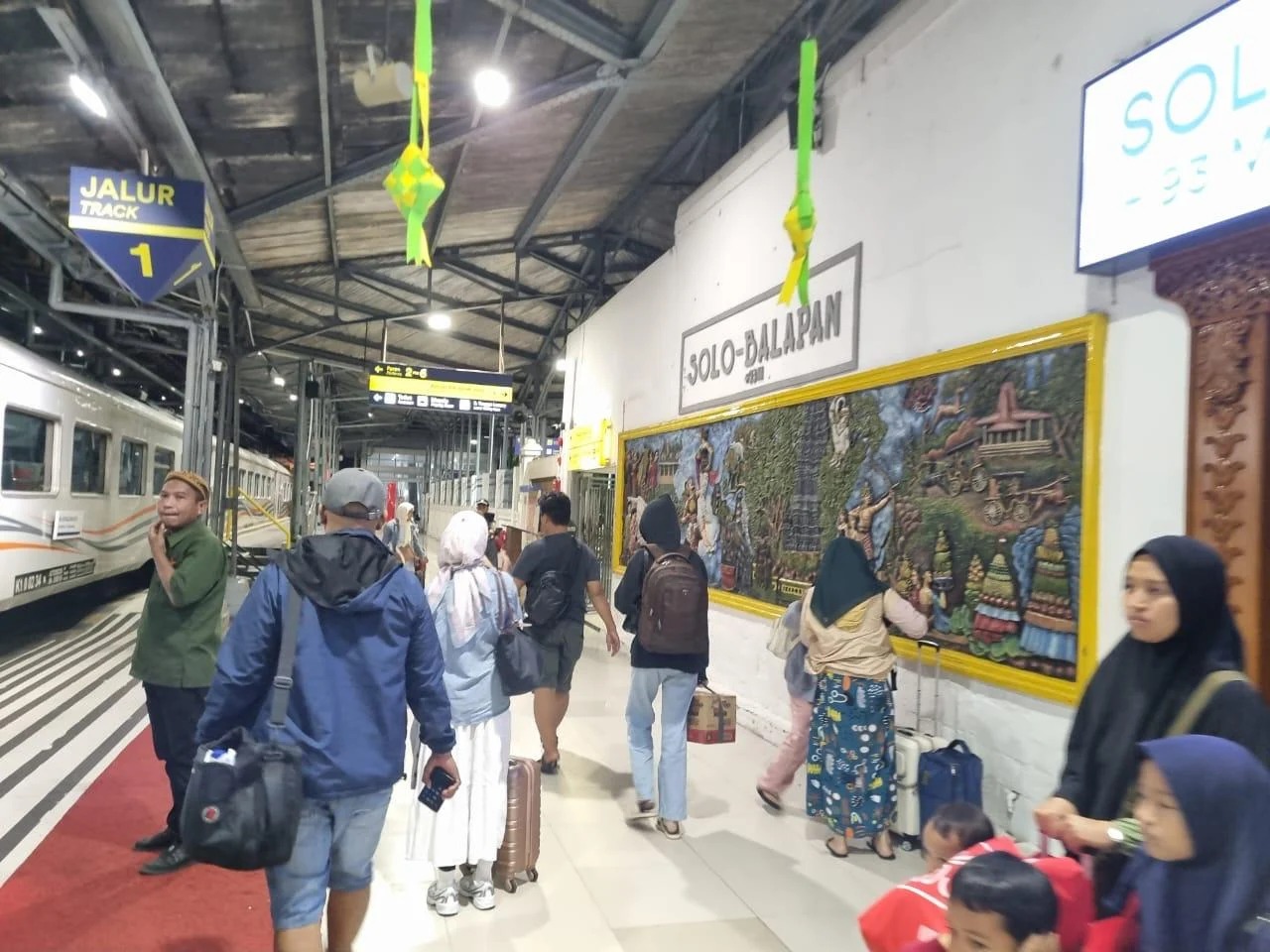 Integrasi Stasiun Solo Balapan dengan Tirtonadi dan Bandara Adi Sumarmo mudahkan pemudik.