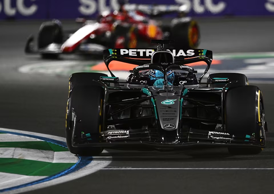 Performa buruk Mercedes di GP Arab Saudi membuat Toto Wolff kecewa, meski pujian tetap mengalir untuk rookie Kimi Antonelli.