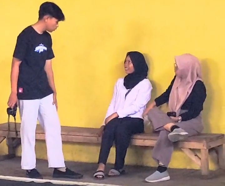 SEBAB DAN DAMPAK: Cinta segitiga bisa dianalisis sebab dan dampaknya bagi seseorang