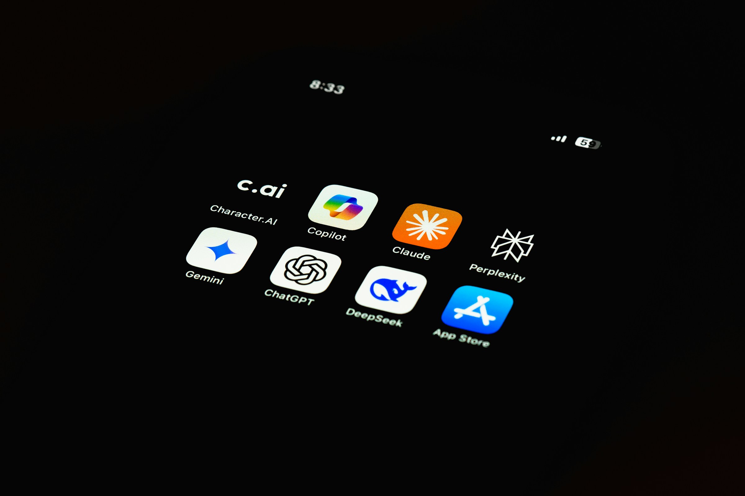 Google dan Apple jajaki integrasi AI Gemini ke iPhone melalui Apple Intelligence.