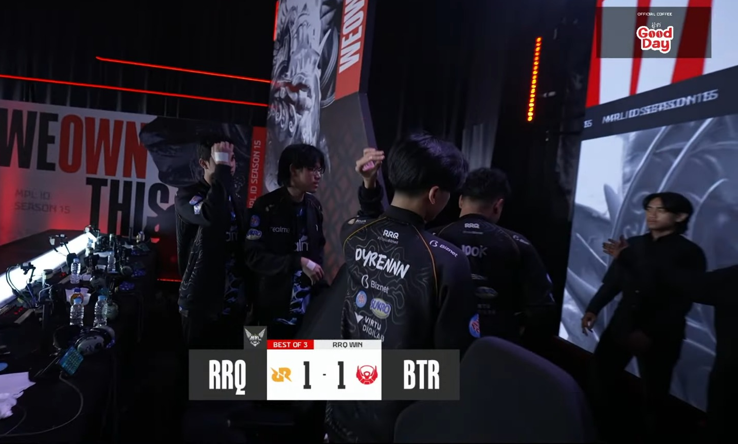 RRQ paksa BTR ke game yang ke-3, MPL ID S15 Week 6 (YouTube MPL Indonesia).